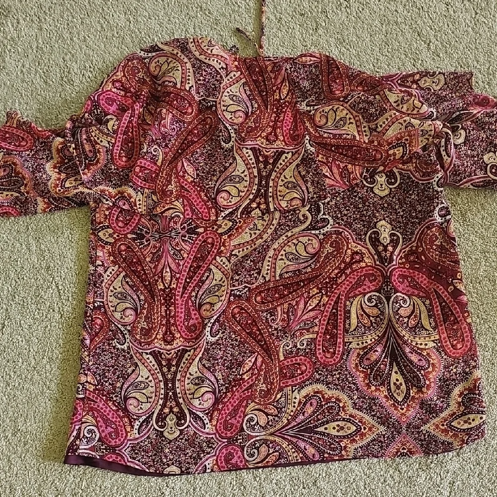 Ann Taylor Pink and Red Graphic Blouse with Mandarin Collar - Picture 5 of 8